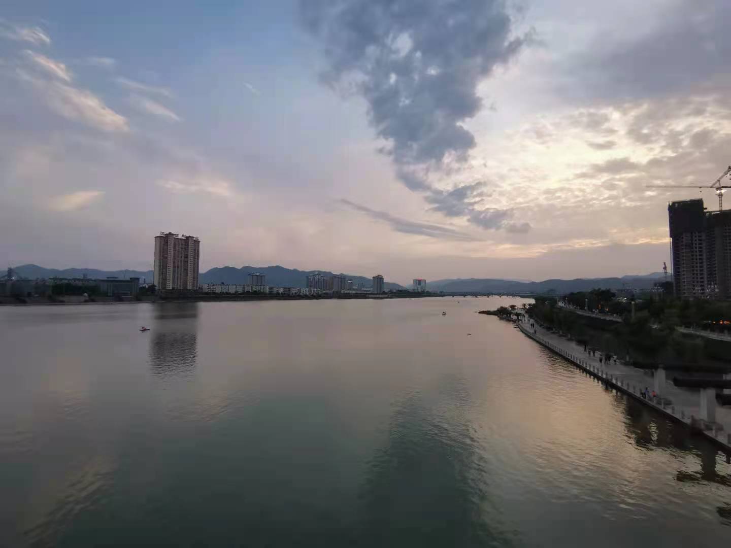 悠悠夏日長