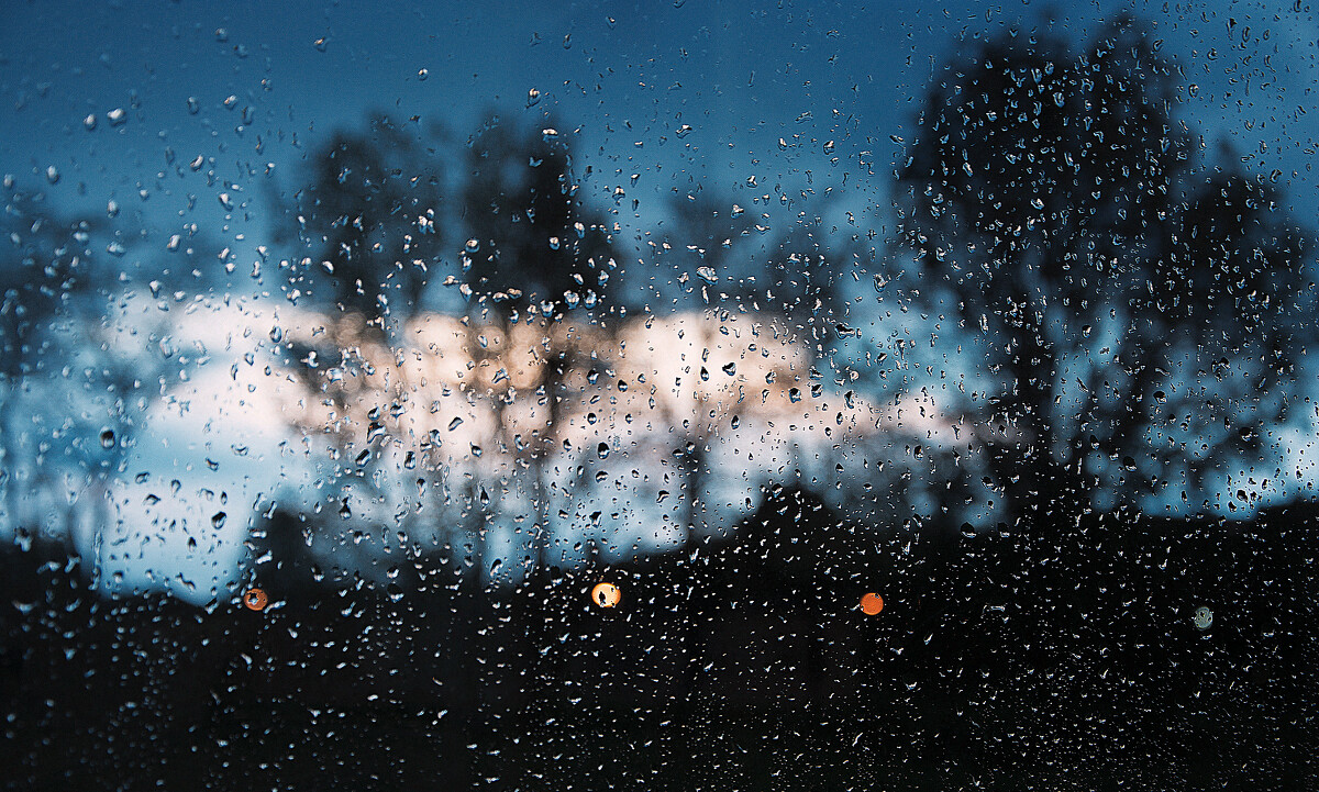 雨  夜