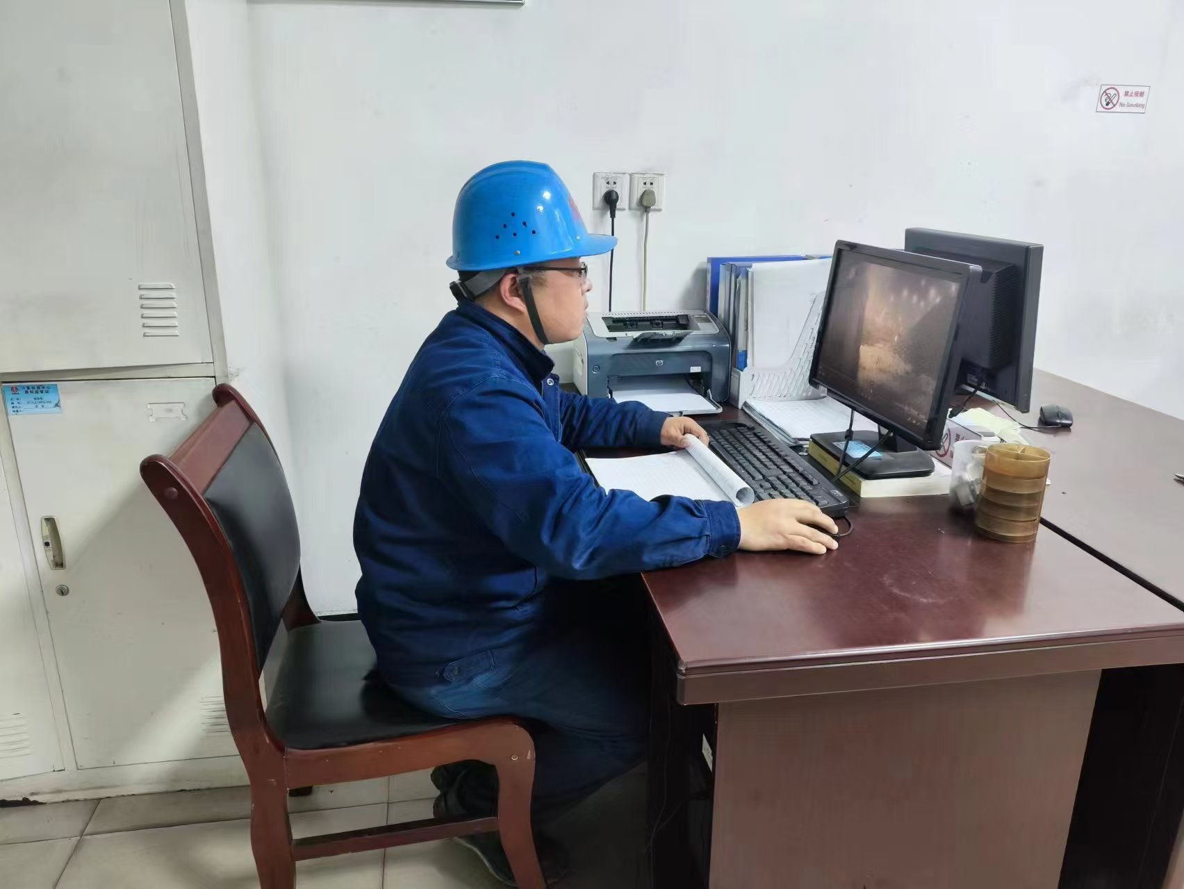 С犡