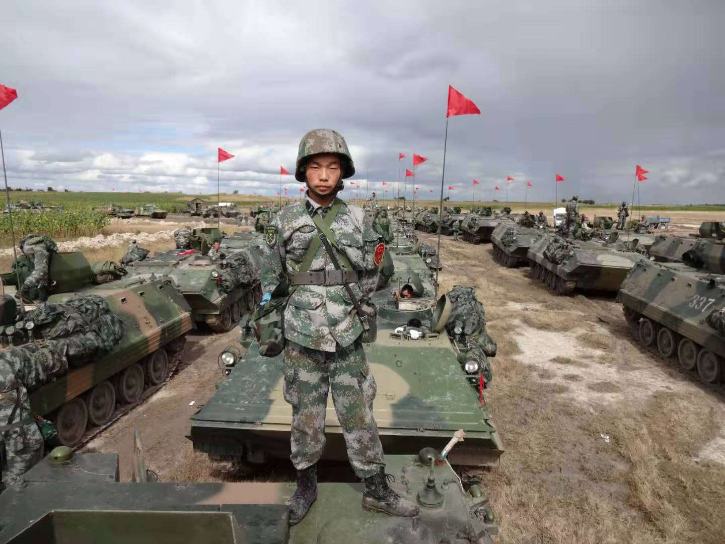 【鋼城文苑】肩扛安全擔(dān)使命，永葆軍魂獻(xiàn)青春